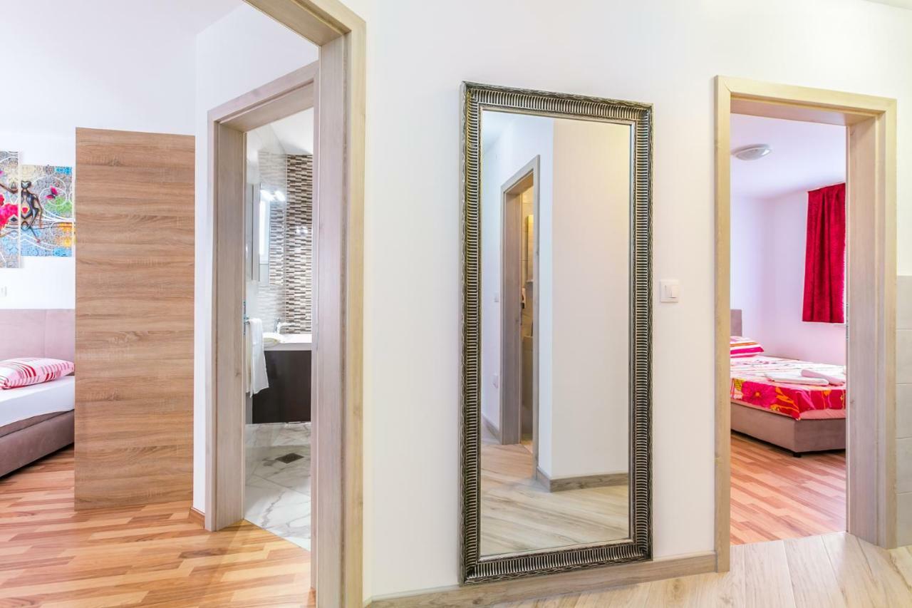 Dragan K2 Hotel Medulin Kültér fotó